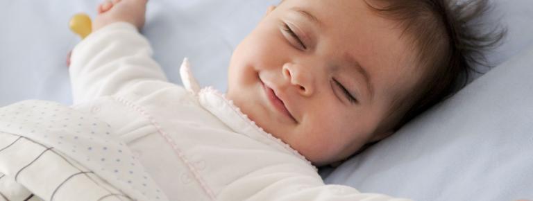 Quand préparer le lit de bébé et comment ? | Blog Camif